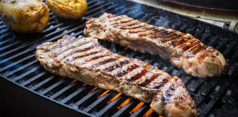 Откуда берется тот-самый-легендарный вкус «с пылу, с жару, с гриля»?