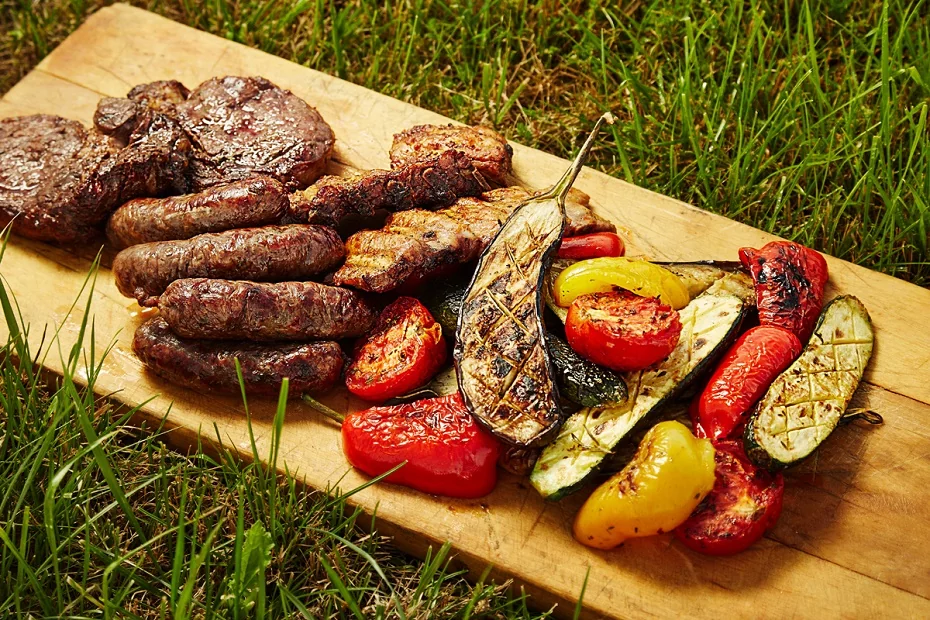Шашлык с овощами ассорти в тандыре