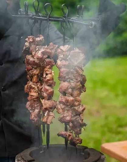 Шашлык из свиной шеи в тандыре