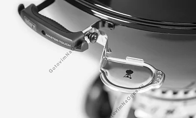 Угольный гриль WEBER  Master-Touch GBS Premium E-5770 57см., черный