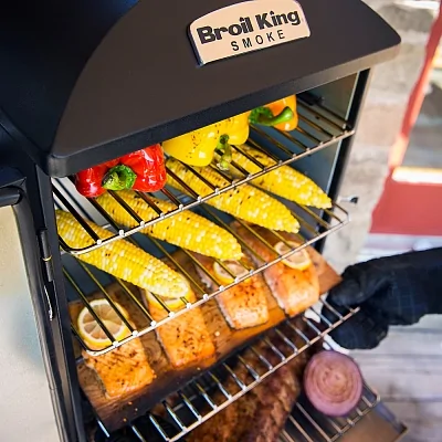 Угольная коптильня BROIL KING Vertical Smoker