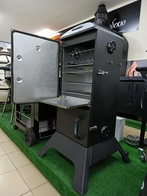 Угольная коптильня BROIL KING Vertical Smoker