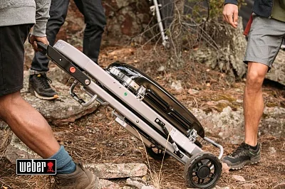 Газовый гриль WEBER Traveler, 1 горелка, 3,8кВт, складные ножки, черный