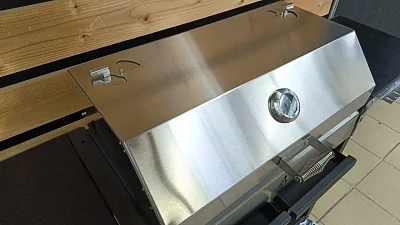 Мангал ДИОН 700 на колесах с крышкой из нерж. стали, с решетками