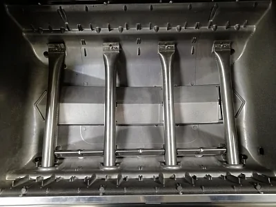 Газовый гриль BROIL KING Crown 490 с вертелом и конфоркой