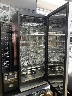 Электрическая коптильня BRADLEY DIGITAL SMOKER (6 полок) с цифр. управлением
