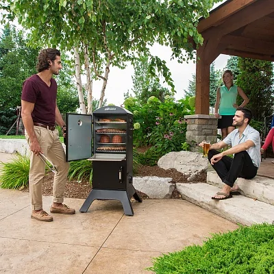 Угольная коптильня BROIL KING Vertical Smoker