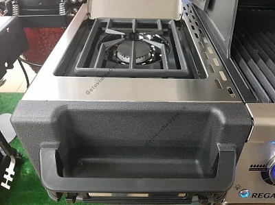 Газовый гриль BROIL KING Regal 490 Black с вертелом