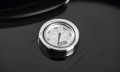 Угольный гриль WEBER  Master-Touch GBS Premium E-5770 57см., черный