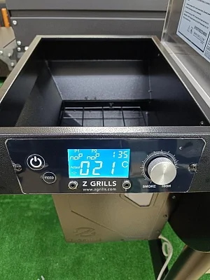Пеллетный гриль Z GRILLS 700 WiFi, крышка из нерж. стали