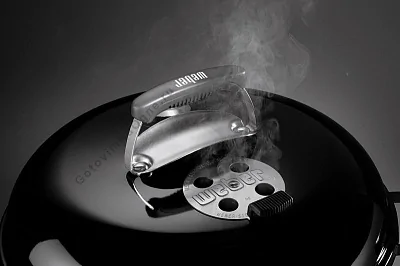 Угольный гриль WEBER Compact Kettle  47см., черный