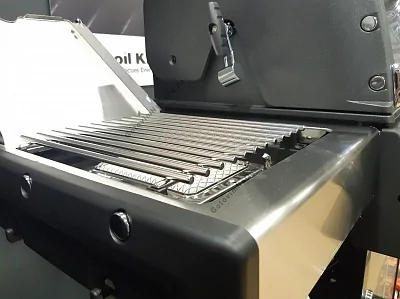 Гриль газовый BROIL KING Baron S 490 IR с вертелом и ИК конфоркой