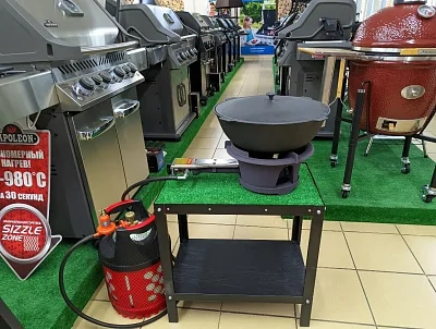 Пример использования горелки NaMilux NA-196 с газовым баллоном (шланг и баллон приобретаются отдельно)