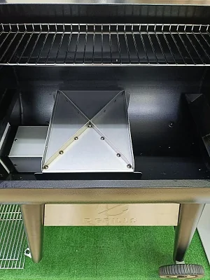 Пеллетный гриль Z GRILLS 700 WiFi, крышка из нерж. стали