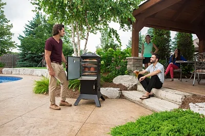 Угольная коптильня BROIL KING Vertical Smoker