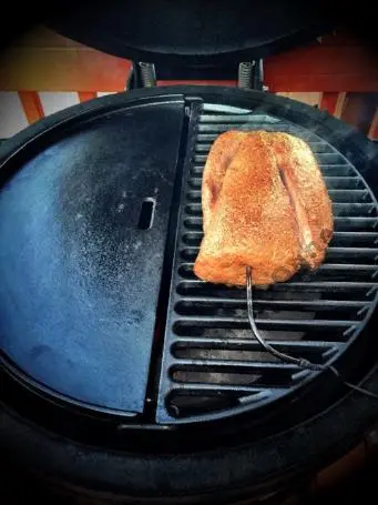 Чугунная решетка полукруглая для гриля KAMADO JOE Classic 