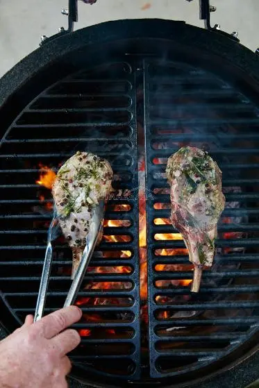 Чугунная решетка полукруглая для гриля KAMADO JOE Classic 