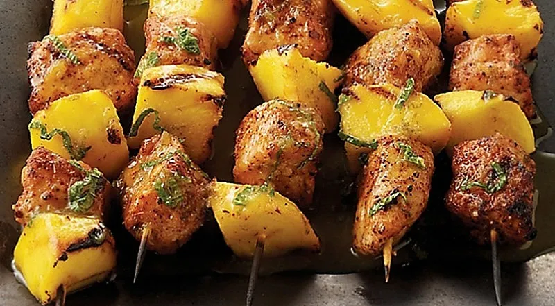 Свиные шашлычки с манго