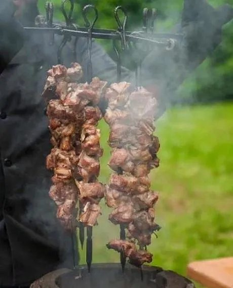 Шашлык из свиной шеи в тандыре