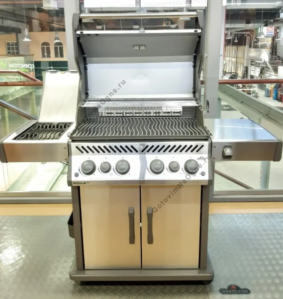 Газовый гриль NAPOLEON Rogue-525 SE c ИК конфоркой (нерж. сталь)