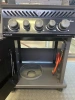Газовый гриль NAPOLEON Rogue-425 RSB с вертелом и конфоркой