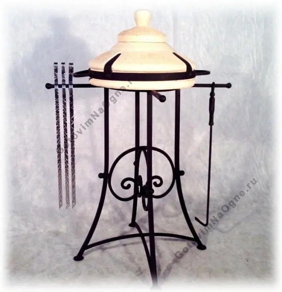 Подставка под крышку тандыра 