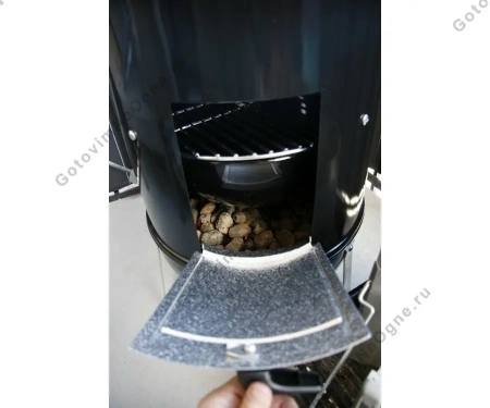 Коптильня WEBER Smokey Mountain Cooker 47см., черный