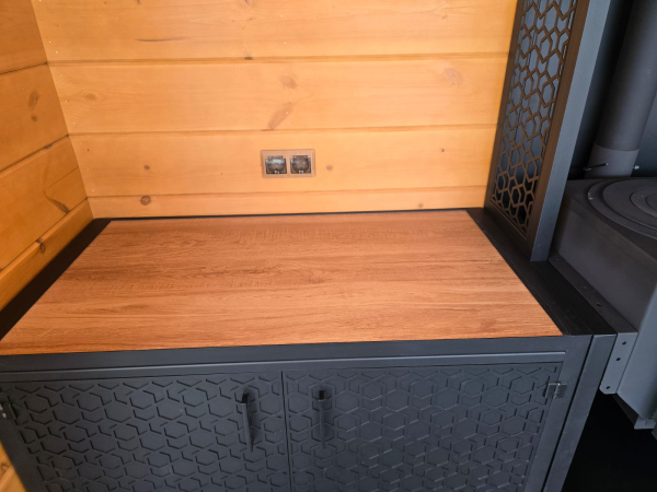 Тумба ПРОТЕЙ К-3 столешница из ДСП, фасад фактурный металл