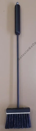 Щетка с дер. ручкой, 65см.
