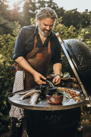 Керамический гриль MONOLITH Classic PRO 2.0 Black 