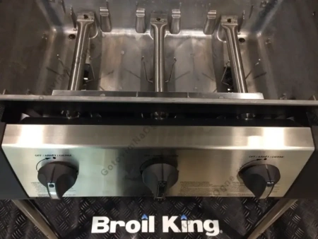 Портативный газовый гриль BROIL KING Porta-Chef 320