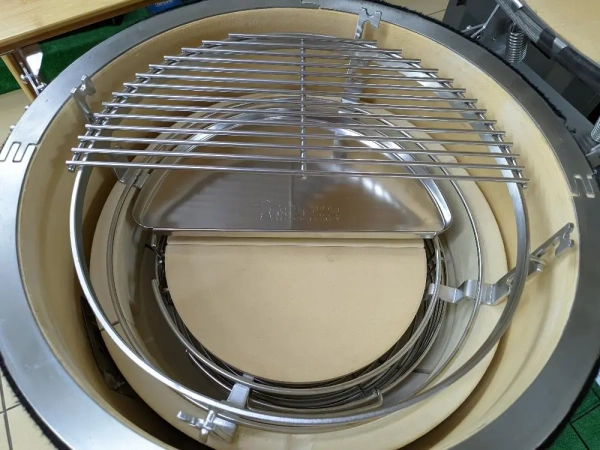 Керамический гриль MONOLITH Classic PRO 2.0 Red