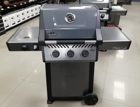 Газовый гриль NAPOLEON Freestyle 365 SB с конфоркой