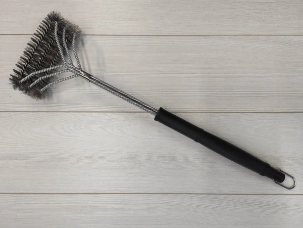 Щетка трехрядная для чистки решеток гриля с ворсом из нерж. стали