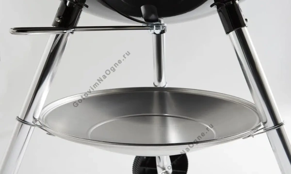 Угольный гриль WEBER  Classic Kettle 57см., черный