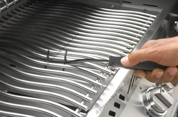 Устройство для извлечения решеток из гриля, NAPOLEON