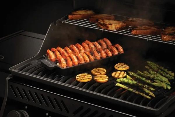 Чугунная сковорода NAPOLEON для приготовления креветок 