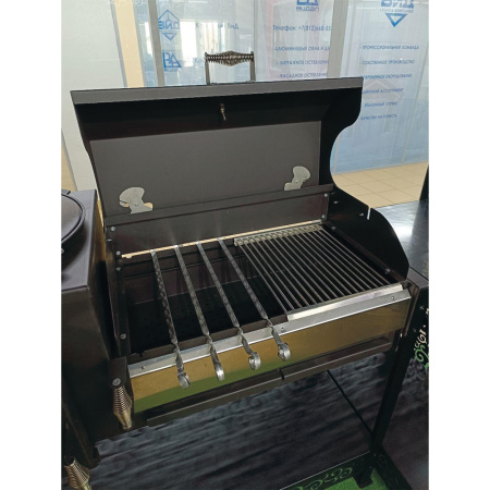 Мангал ДИОН 700 на колесах с черной крышкой-гриль и решетками из нерж. стали