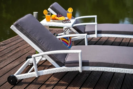 Комплект для отдыха из искусственного ротанга MILANO белый