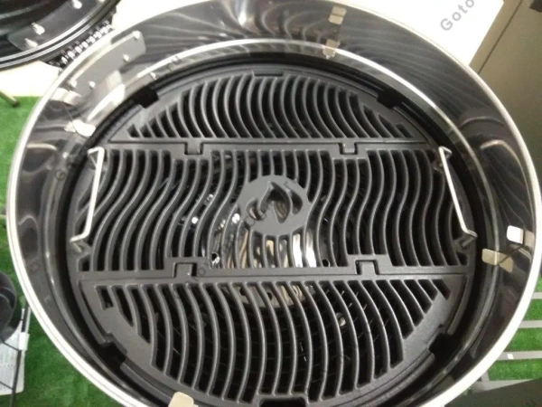  Угольный гриль NAPOLEON PRO22K-LEG 55см.