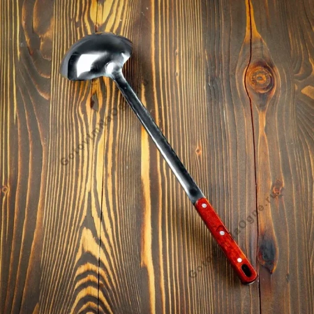 Половник с дерев. ручкой, средний