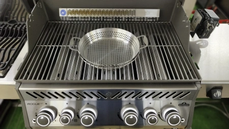 Решетка GBS из нерж. стали для газ. грилей NAPOLEON Rogue-525