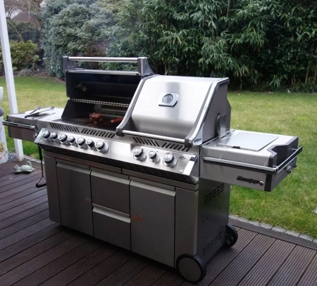 Газовый гриль NAPOLEON Prestige PRO-825 с конфоркой