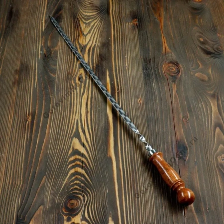 Шампур "Кавказ" с дер. ручкой раб. длина 45см., ширина 12мм.