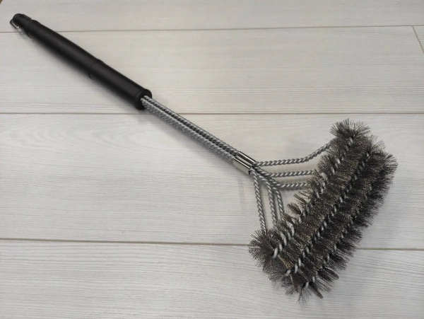 Щетка трехрядная для чистки решеток гриля с ворсом из нерж. стали