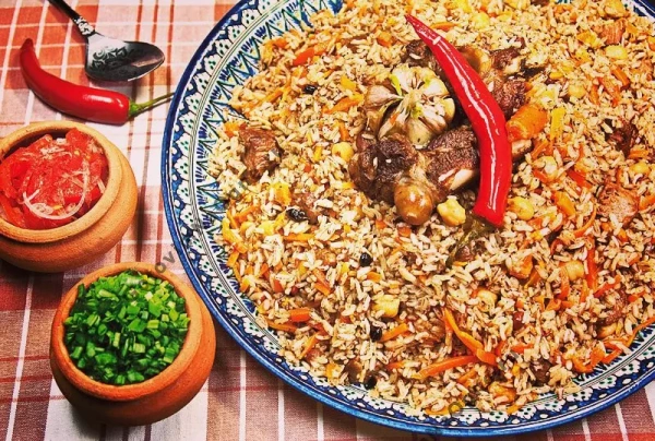 Тарелка 22см. узбекская