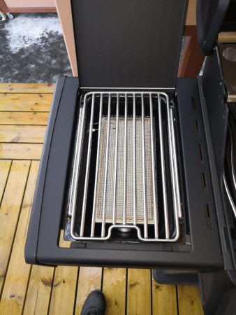 Газовый гриль NAPOLEON Rogue PRO-S 425 Phantom с ИК конфоркой