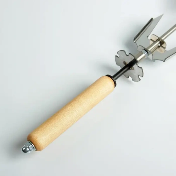 Комплект: Вертел + Опоры для мангала Грильвер,  из нерж. стали, 8мм., дерев. ручка