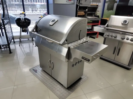 Угольный гриль NAPOLEON PRO-605